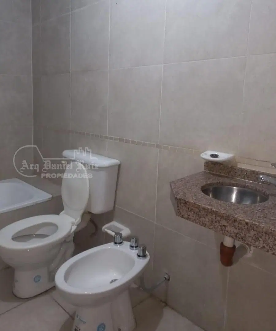 Departamento 1 dormitorio y balcón a la calle en Buenos Aires 400 5
