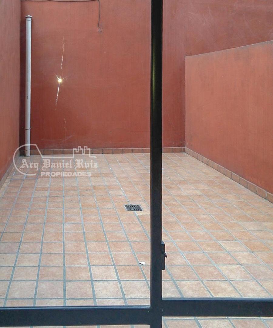 Foto de Departamento 1 dormitorios y patio en Buenos Aires al 400, imagen 5