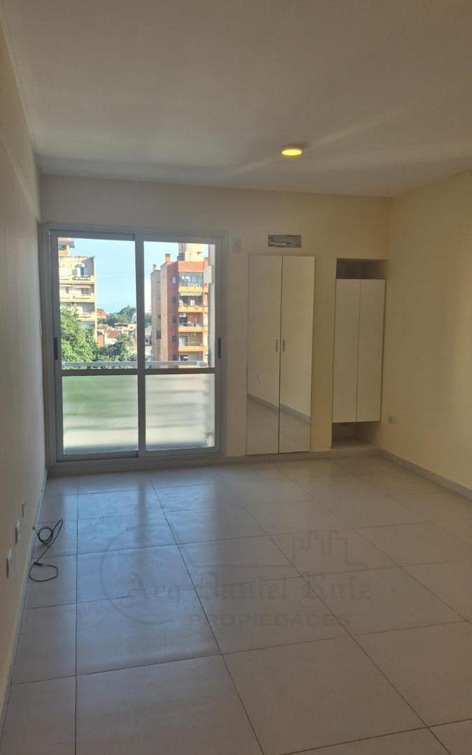 Foto de Monoambiente con balcón en San Lorenzo al 700, imagen 4