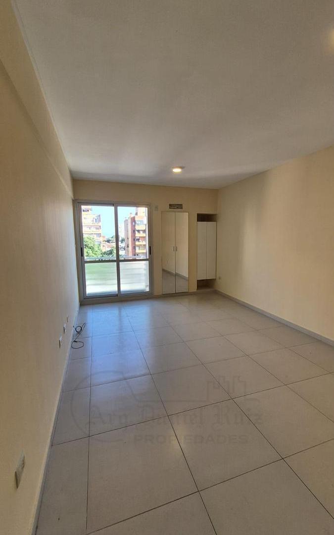 Foto de Monoambiente con balcón en San Lorenzo al 700, imagen 5