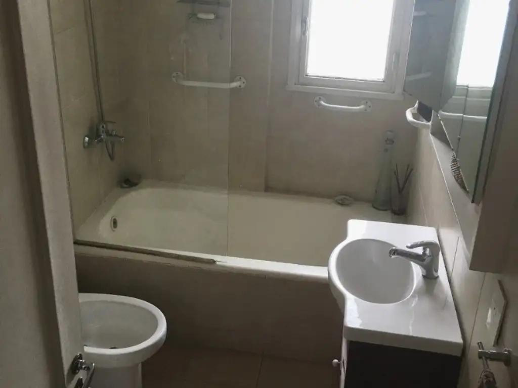 Venta - Riglos Al 100 - 5 Ambientes con Dependencia 5