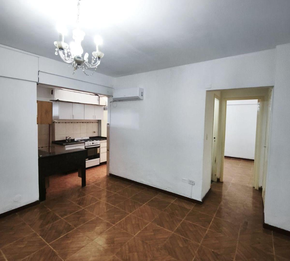 Departamento de 2 Ambientes y medio con Patio