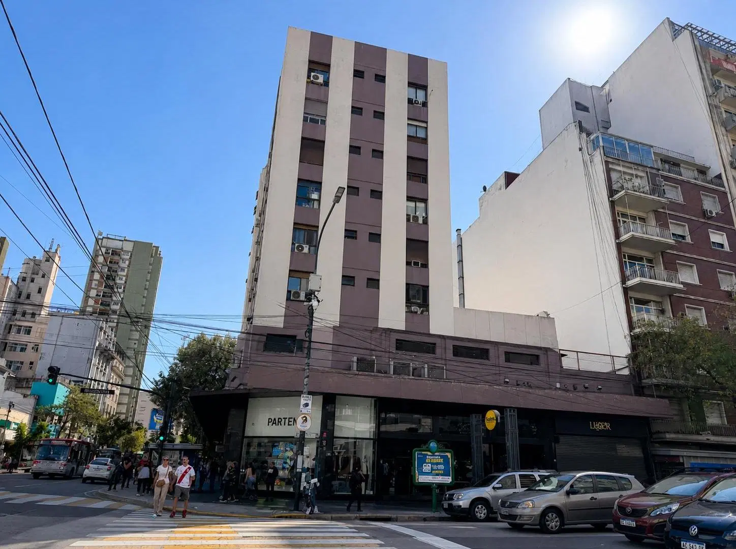 Departamento de 2 ambientes Av. Acoyte y Rivadavia 3