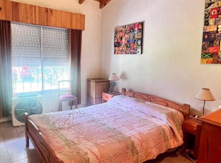 Casa con patio y pileta en Funes Town 2