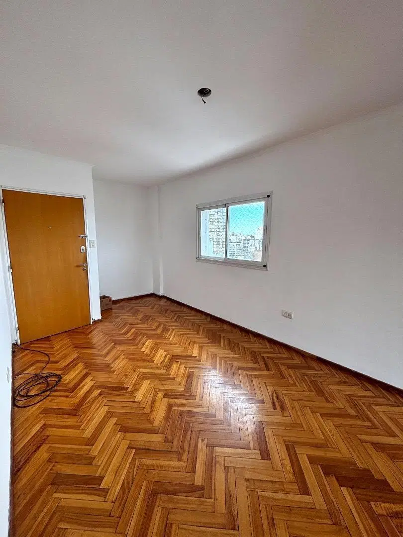 DEPARTAMENTO DE DOS DORMITORIOS C/ COCHERA 2