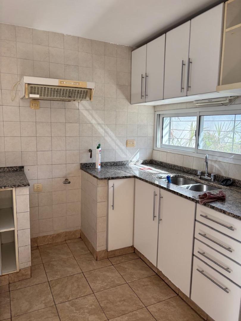Foto de CASA DE 3 DORMITORIOS, PATIO Y PILETA, imagen 5