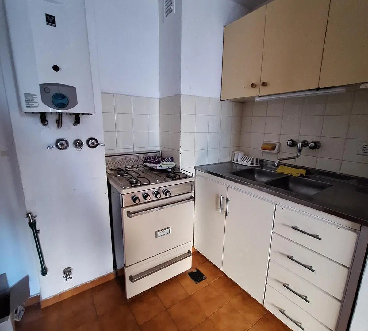 DEPARTAMENTO EN ALQUILER EN SALTA AL 1300 4