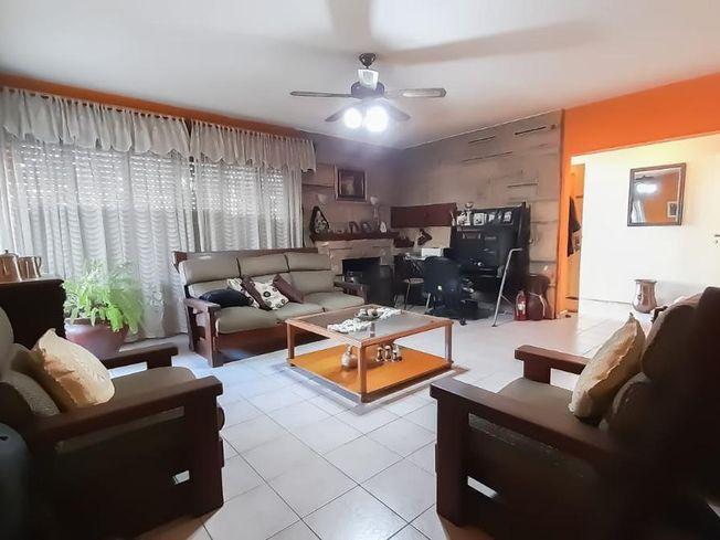 DEPARTAMENTO PLANTA BAJA + PATIO +COCHERA APTO CREDITO! 1