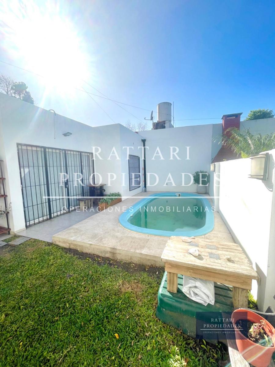 Venta Casa 5 Ambientes con Parque y Piscina en Haedo. Excelente Propiedad 3