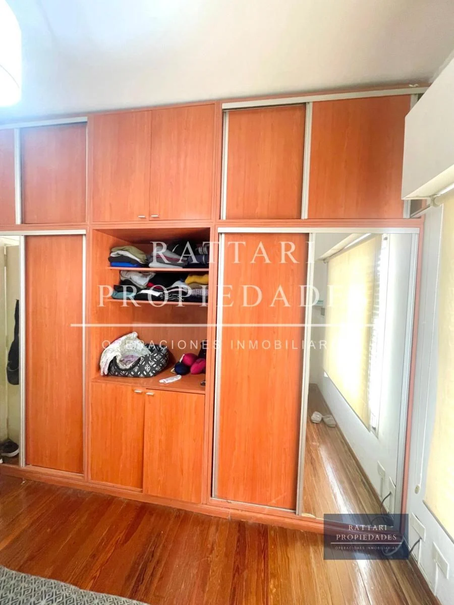 Venta Casa 5 Ambientes con Parque y Piscina en Haedo. Excelente Propiedad 5