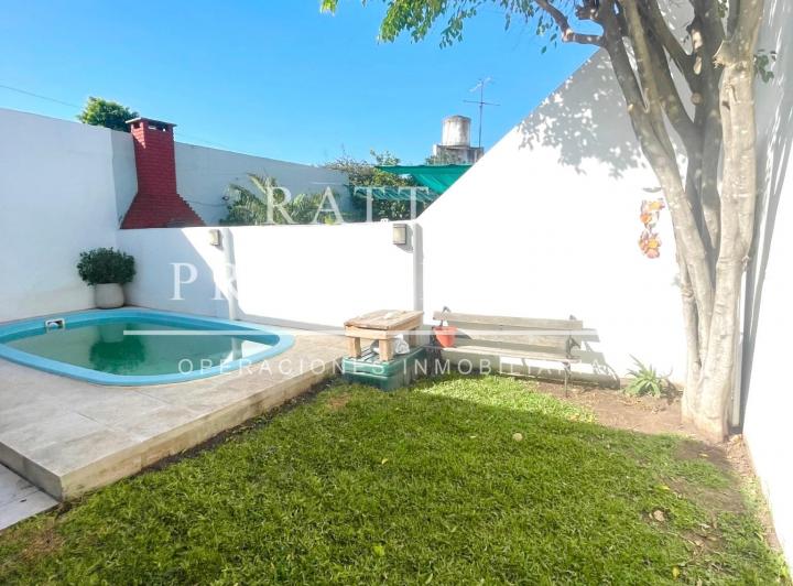 Venta Casa 5 Ambientes con Parque y Piscina en Haedo. Excelente Propiedad 2