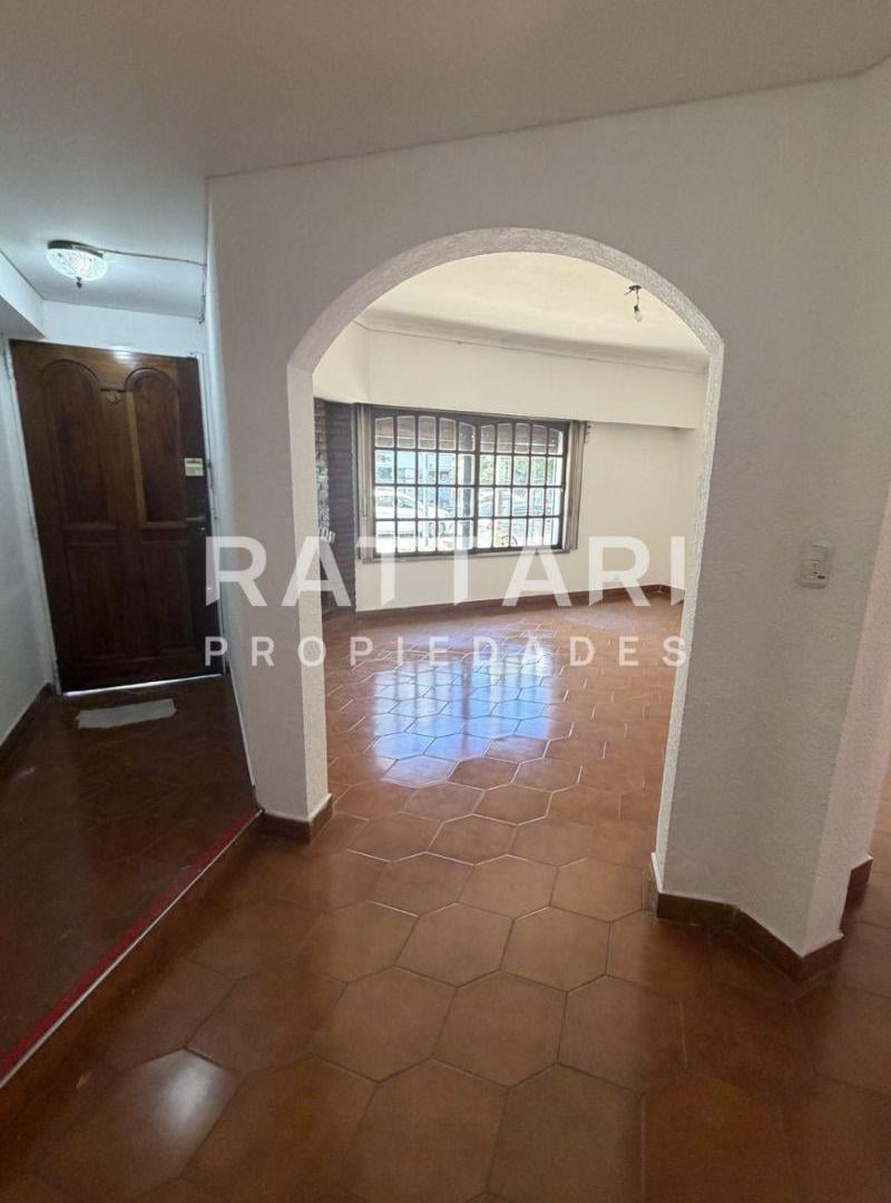 Alquiler de Excelente Casa de Uso Comercial - San Justo Centro