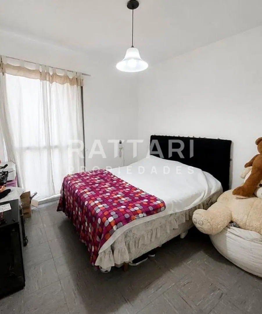 Venta Departamento 4 Ambientes con Cochera a mts. del Showcase Cinemas de Haedo. 1