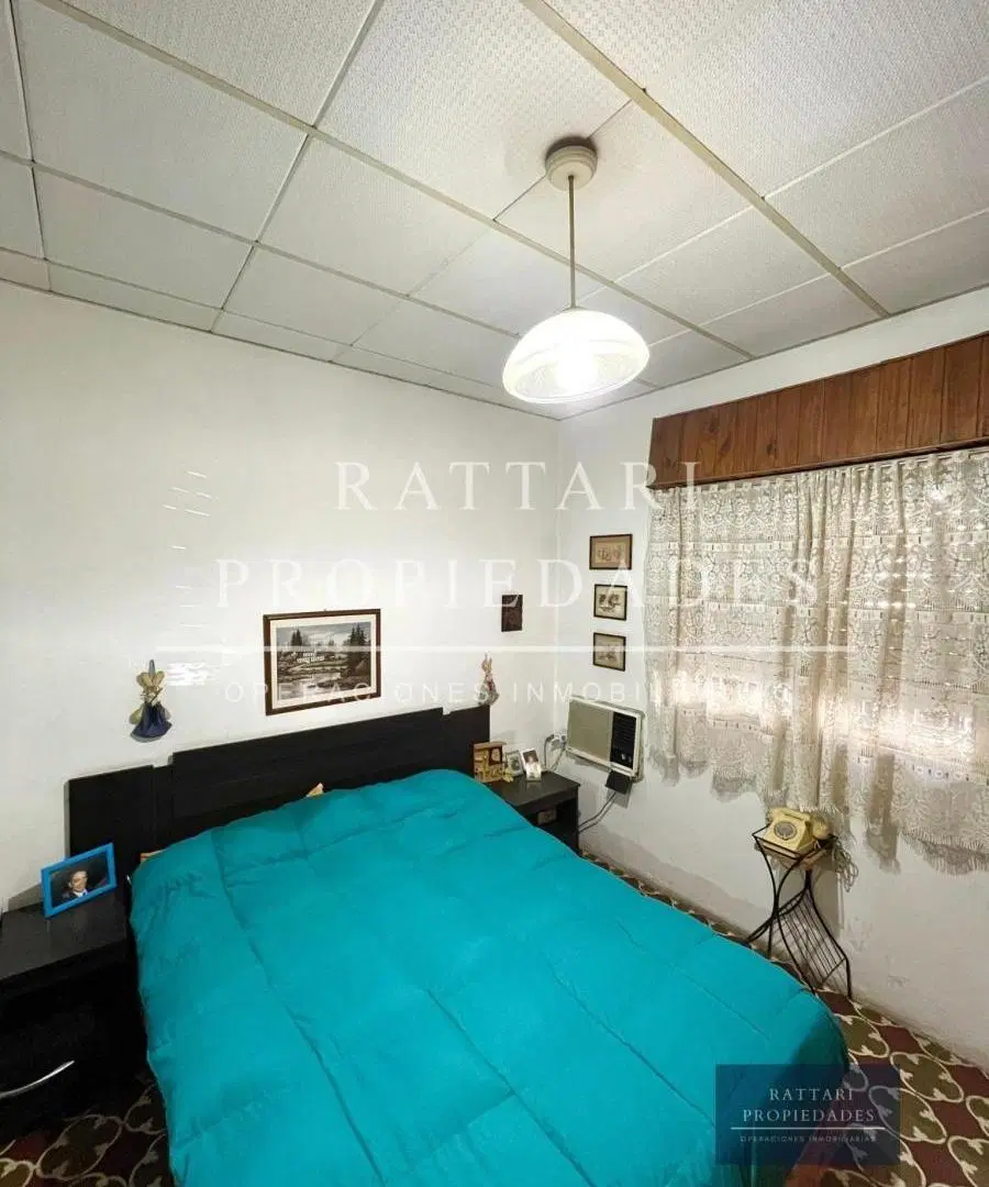 Venta PH 3 Ambientes Al Frente con Patio. Lomas del Mirador. Oportunidad 2