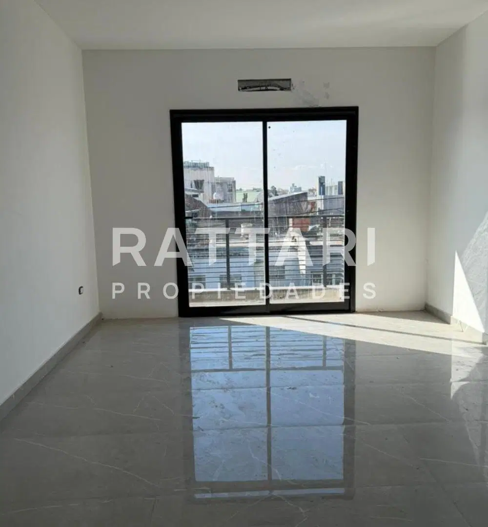 Venta Departamento 2 Ambientes con Balcón. San Justo. 3