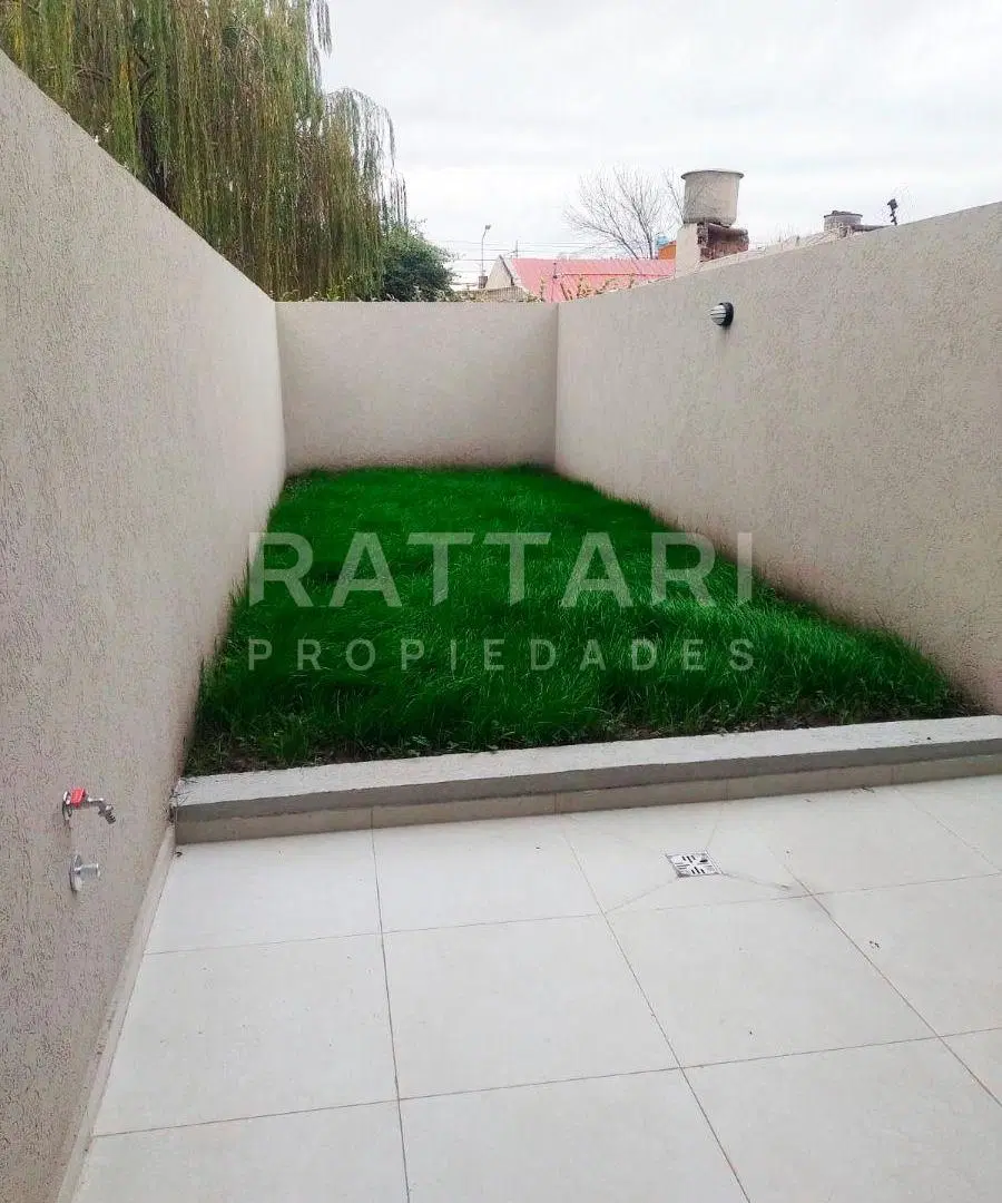 Venta Departamento a Estrenar 2 Ambientes y Medio con Patio y Jardín - Villa Luzuriaga 8