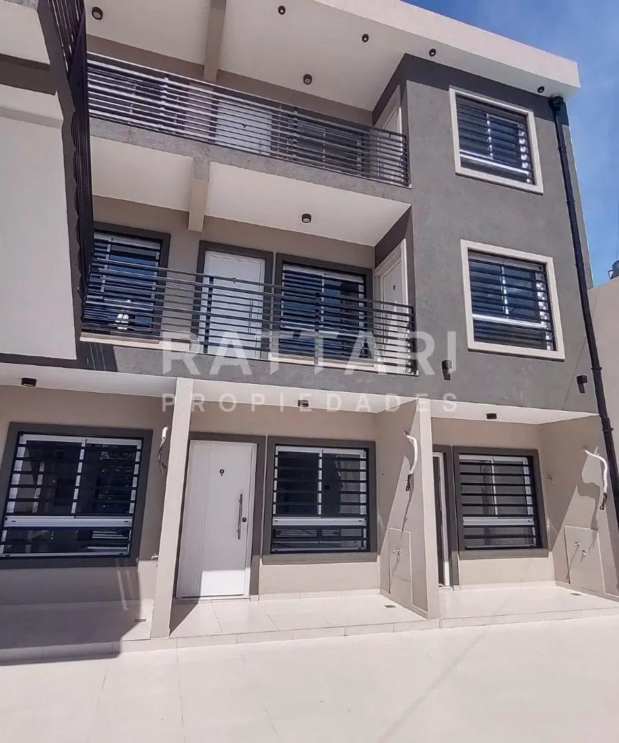 Venta Departamento a Estrenar 2 Ambientes y Medio con Patio y Jardín - Villa Luzuriaga 3