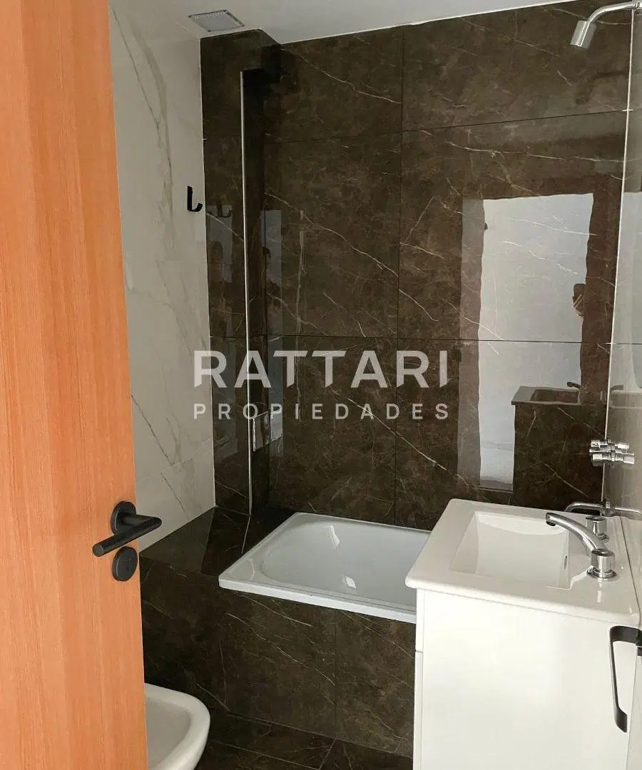 Venta Departamento a Estrenar 2 Ambientes y Medio con Patio y Jardín - Villa Luzuriaga 5