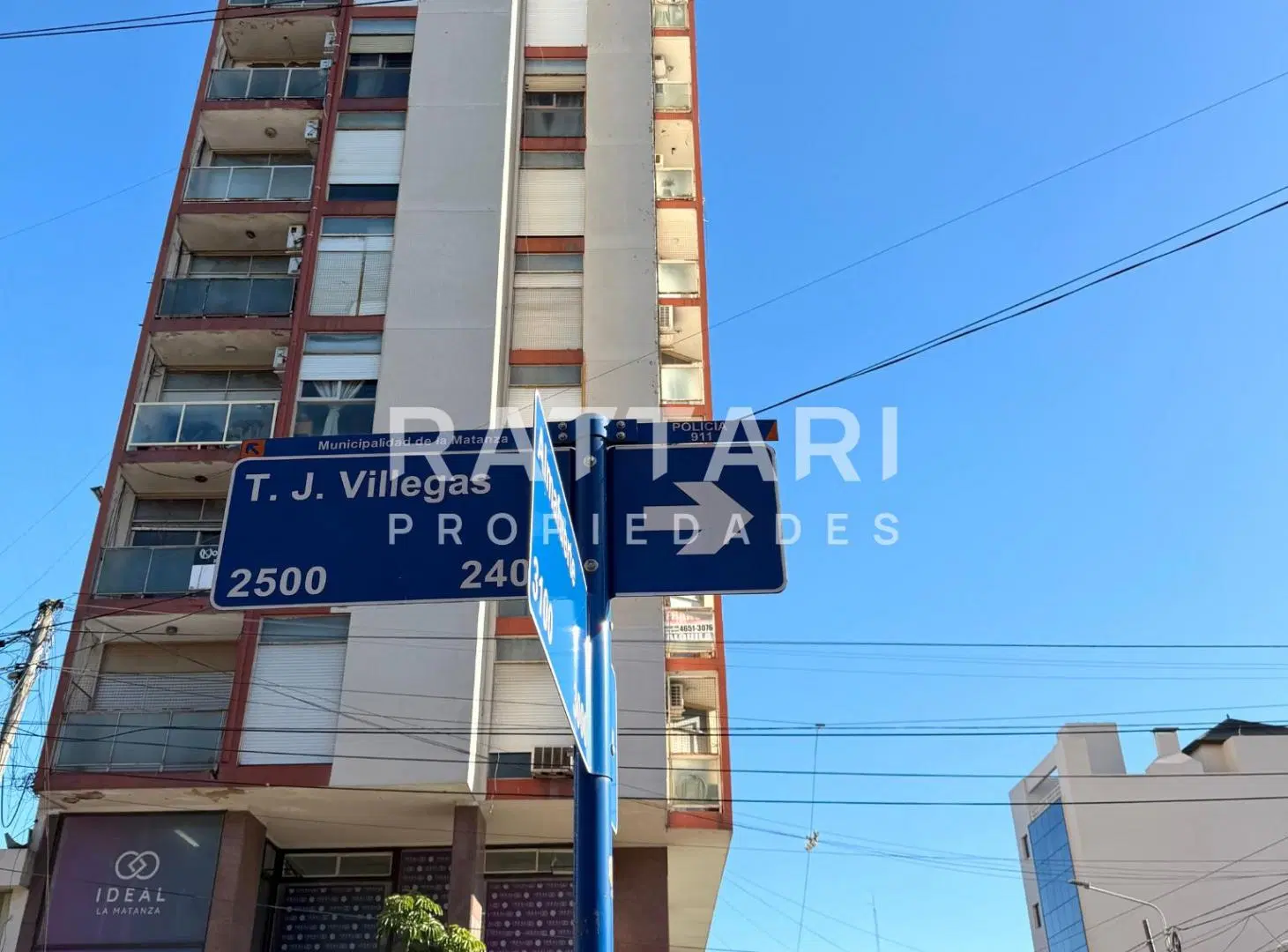 Venta Departamento 3 Ambientes con balcón en San Justo Centro. Oportunidad 5
