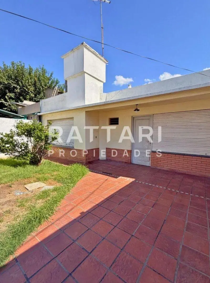 Venta Casa en PH 4 Ambientes Villa Luzuriaga 1