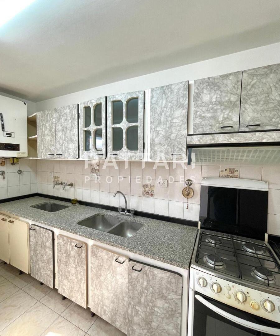 Foto de Venta Departamento 3 Ambientes con Doble Balcón y Cochera Morón Centro, imagen 2