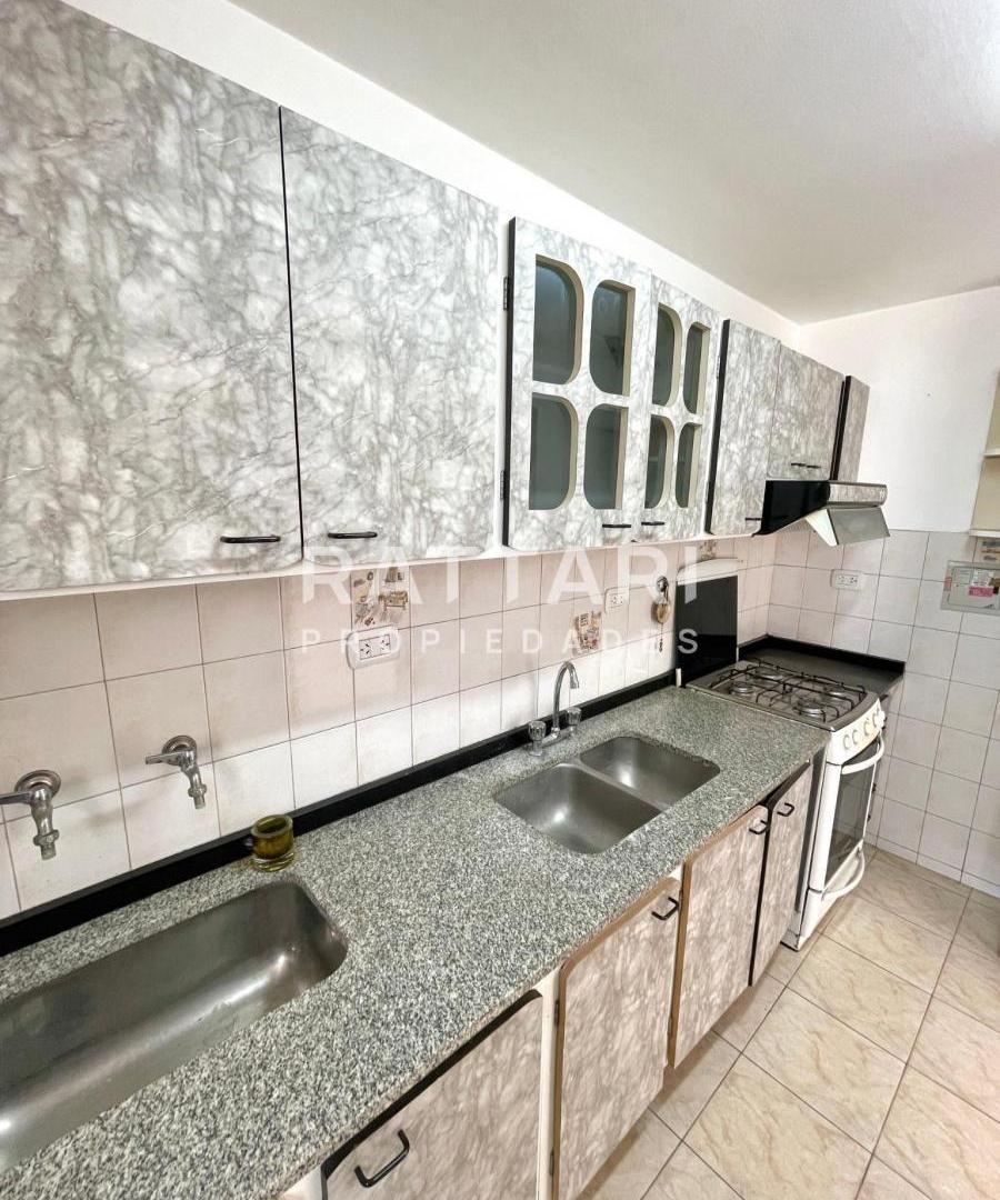 Foto de Venta Departamento 3 Ambientes con Doble Balcón y Cochera Morón Centro, imagen 4