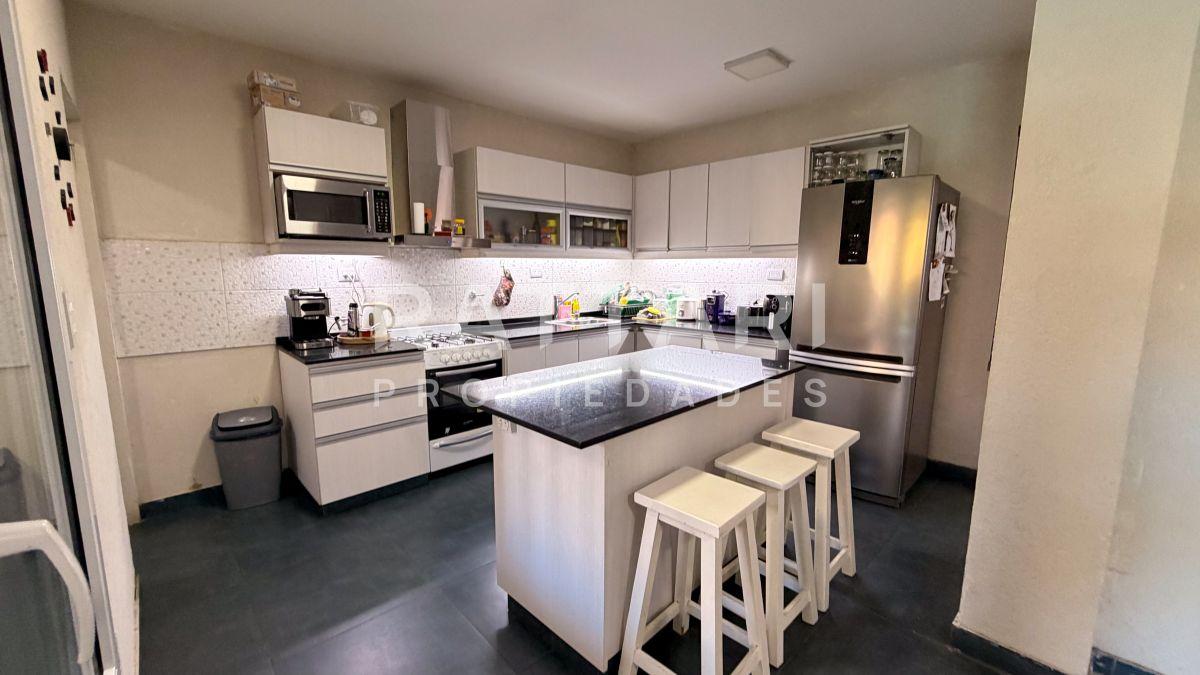 Foto de Venta Casa en Lote Propio 3 Ambientes con Piscina. Ramos Mejía, imagen 5