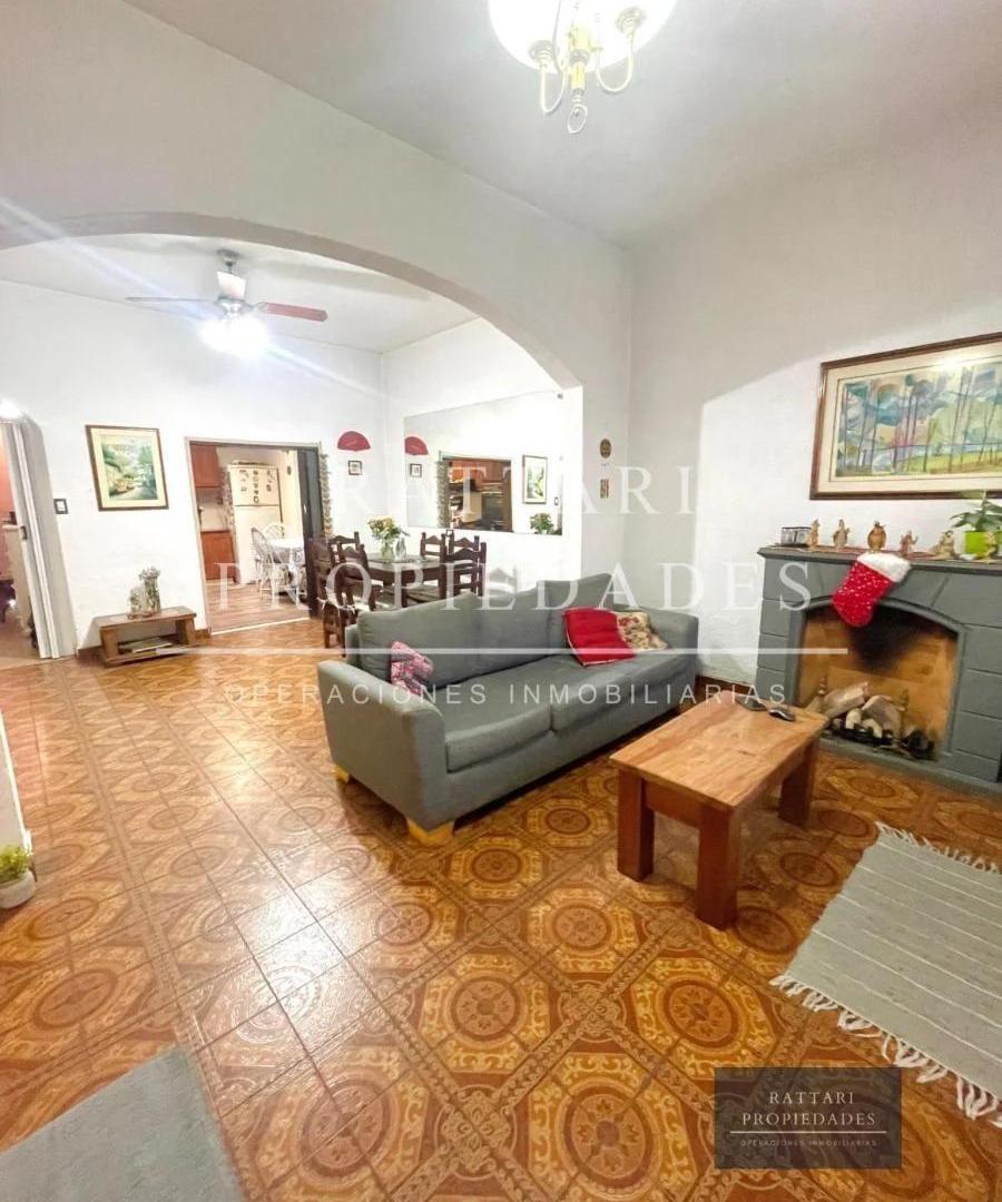 Foto de Venta Casa en Lote Propio 5 Ambientes El Palomar Toma Propiedad en, imagen 5