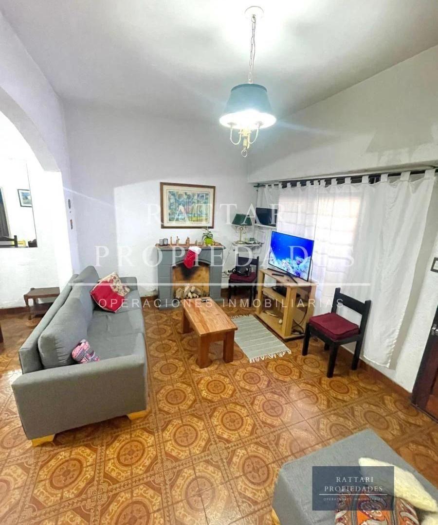 Foto de Venta Casa en Lote Propio 5 Ambientes El Palomar Toma Propiedad en, imagen 4