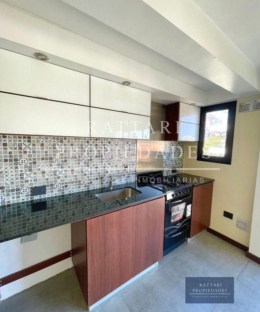 Foto de Alquiler - Departamento Dos Ambientes con Cochera Doble, imagen 1