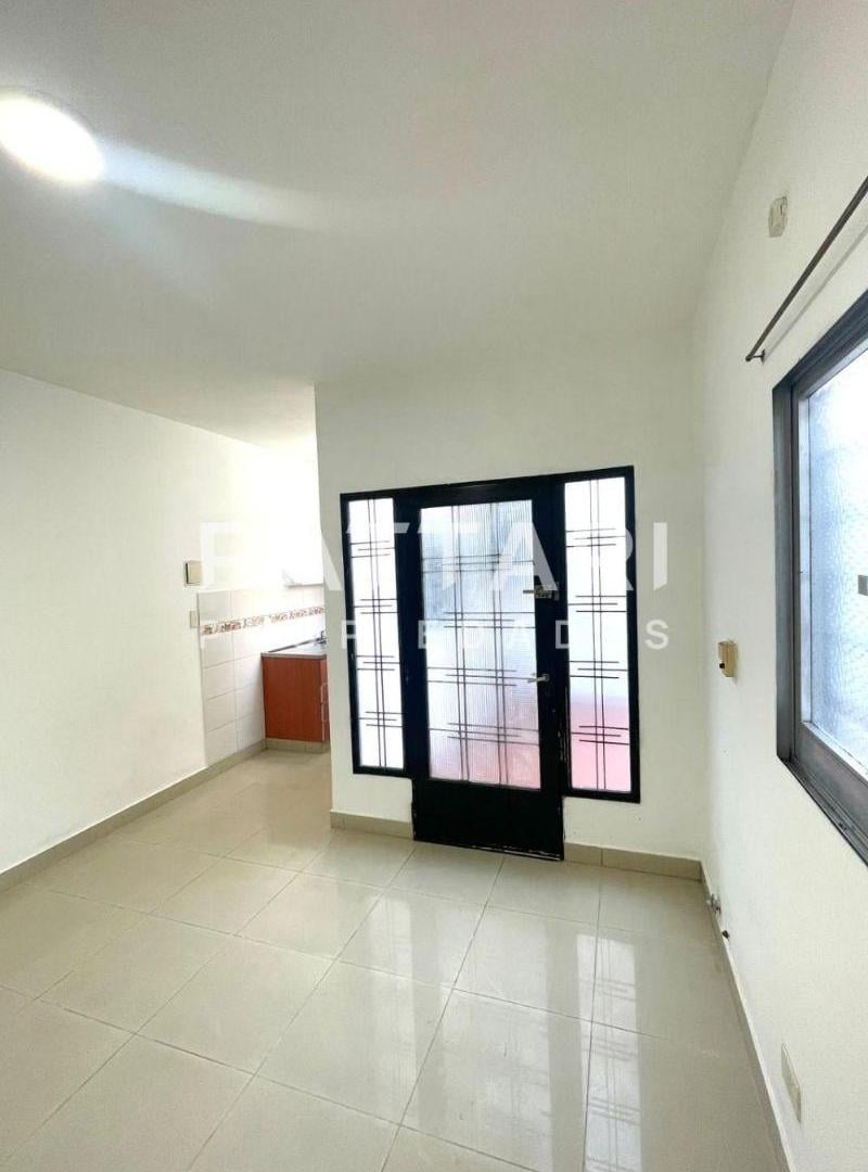 Foto de Venta - PH Ramos Mejía 2 Ambientes con Patio - APTO CRÉDITO, imagen 4