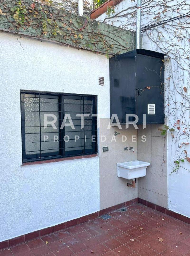 Foto de Venta - PH Ramos Mejía 2 Ambientes con Patio - APTO CRÉDITO, imagen 2