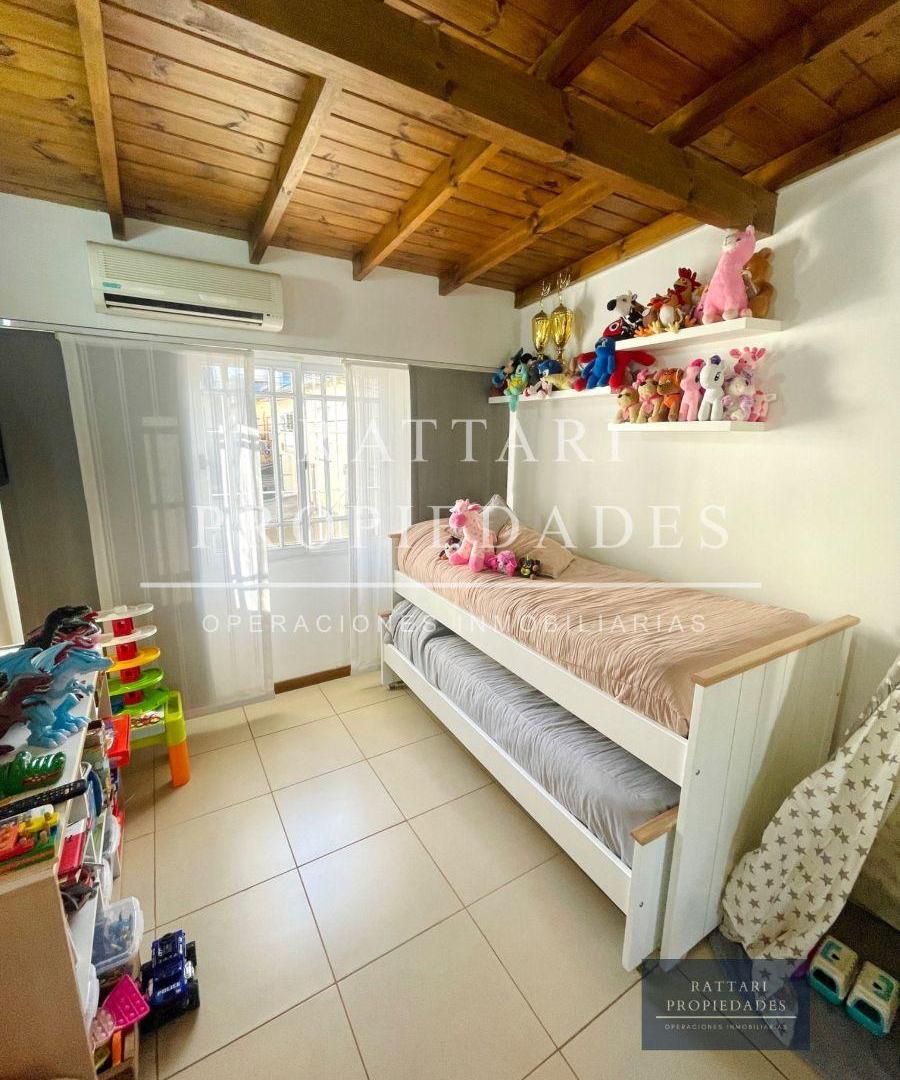 Foto de Venta Dúplex 2 Ambientes y Medio con Cochera y Patio - Ramos Mejía, imagen 3