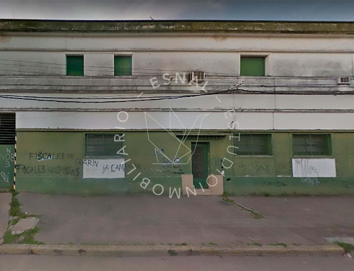 Importante Deposito con Oficinas Sobre Bv. Rondeau 1