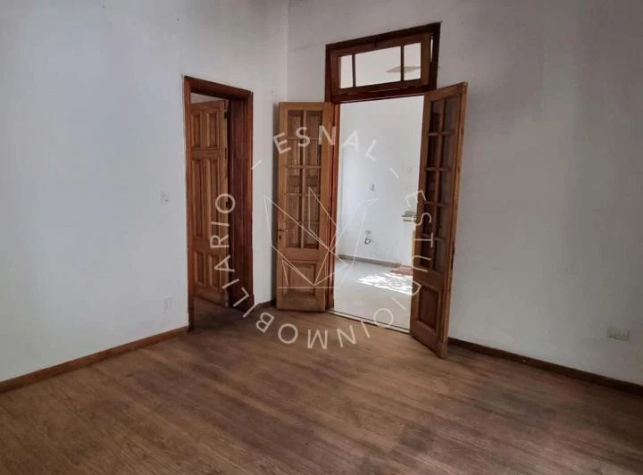 Casa de estilo para uso institucional/comercial. Zona Oroño/río 4
