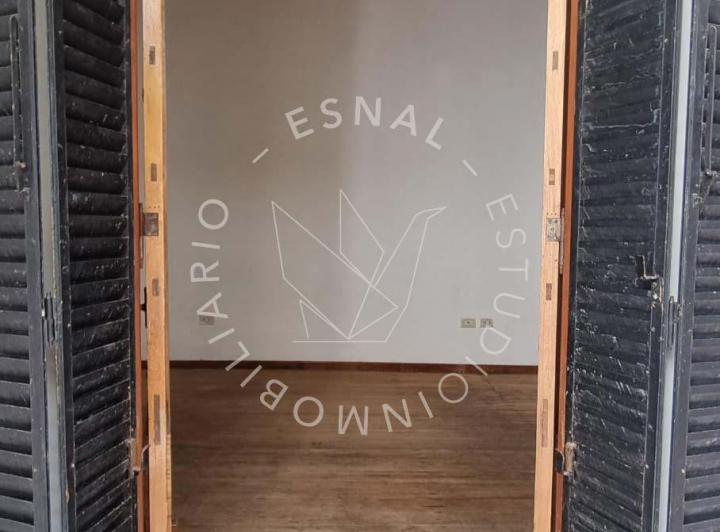 Casa de estilo para uso institucional/comercial. Zona Oroño/río 3