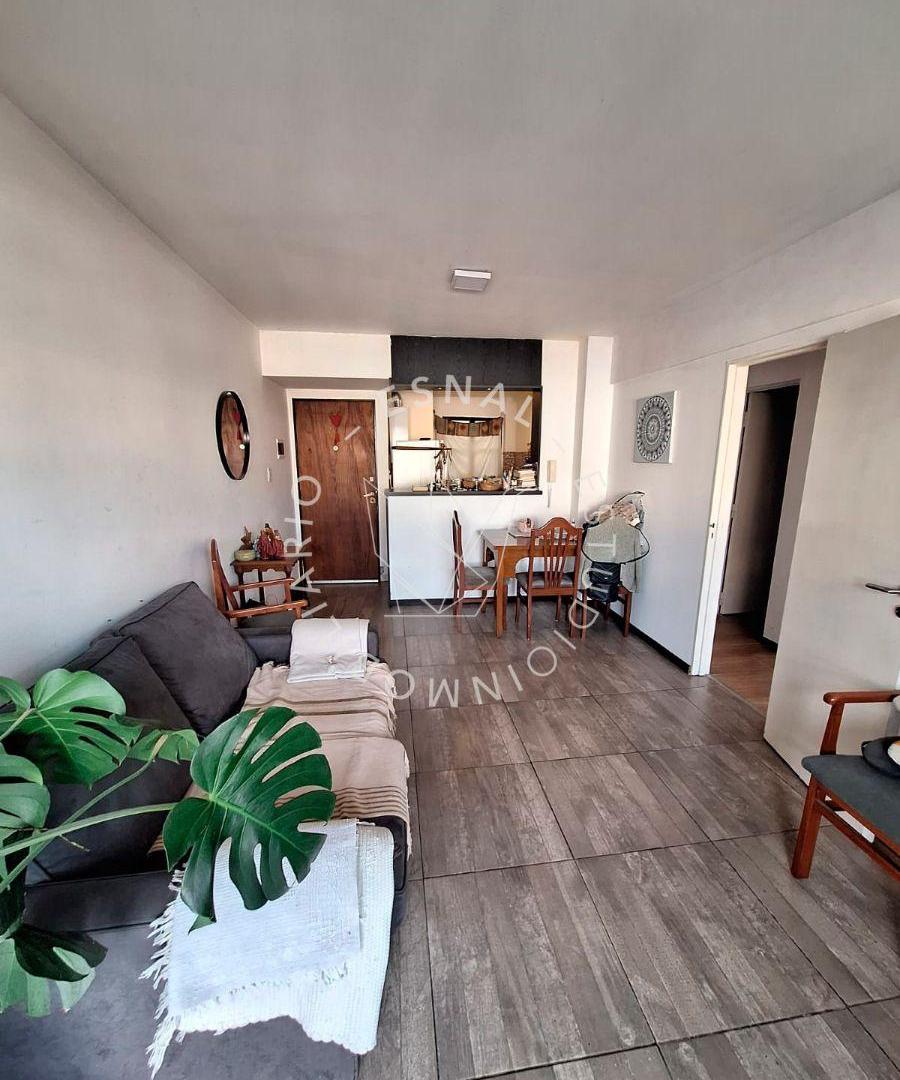 Foto de DEPARTAMENTO 2 DORMITORIOS + COCHERA, imagen 2