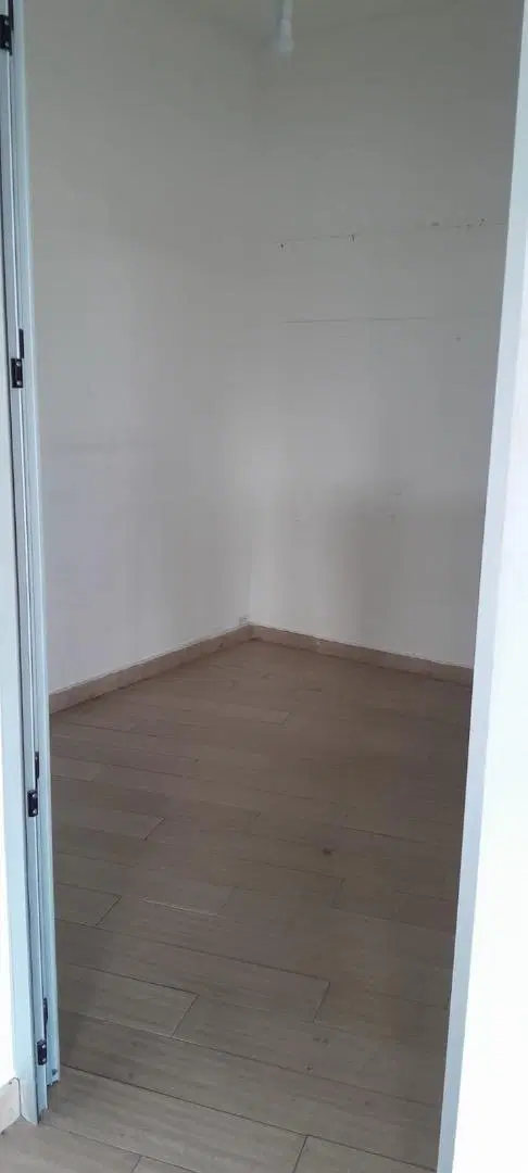Local Comercial San Lorenzo en esquina 5