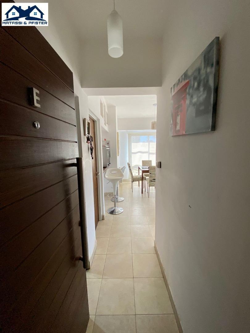 Foto de Departamento en venta de 1 dor con terraza propia y cochera, imagen 2