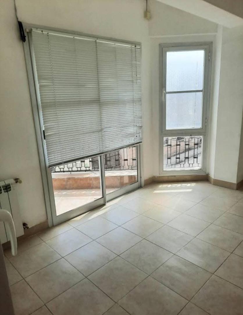 Foto de Departamento en venta de 3 dor con cochera, imagen 1