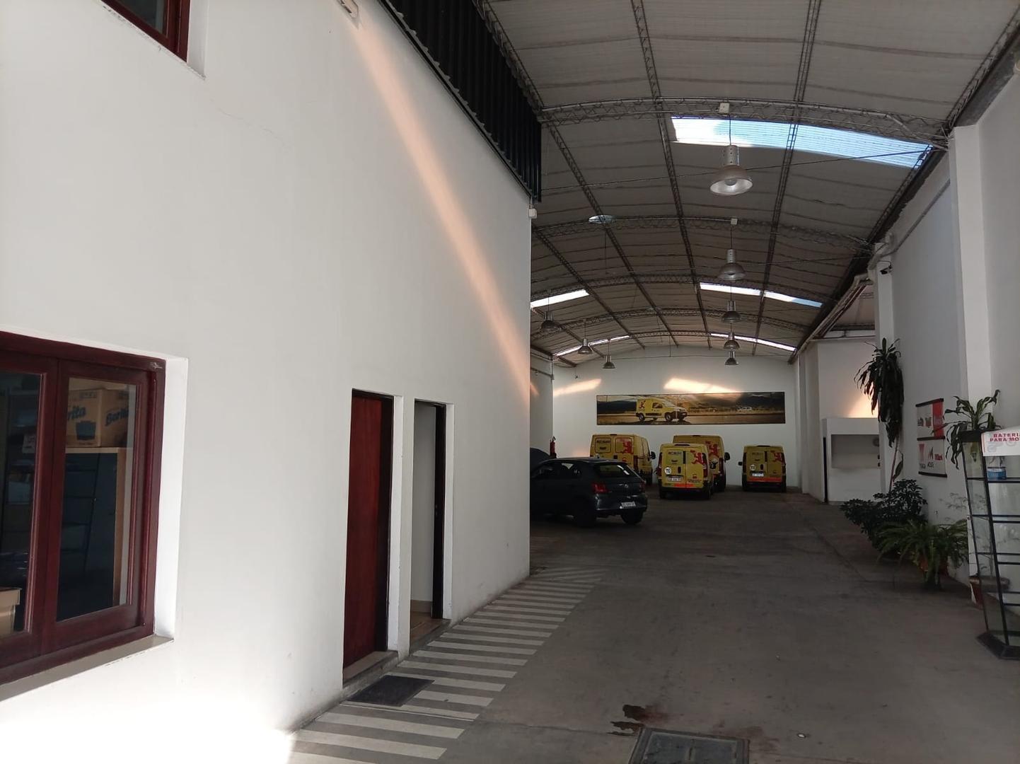 Foto de Galpon y oficinas en calle Chacabuco al 200, imagen 5