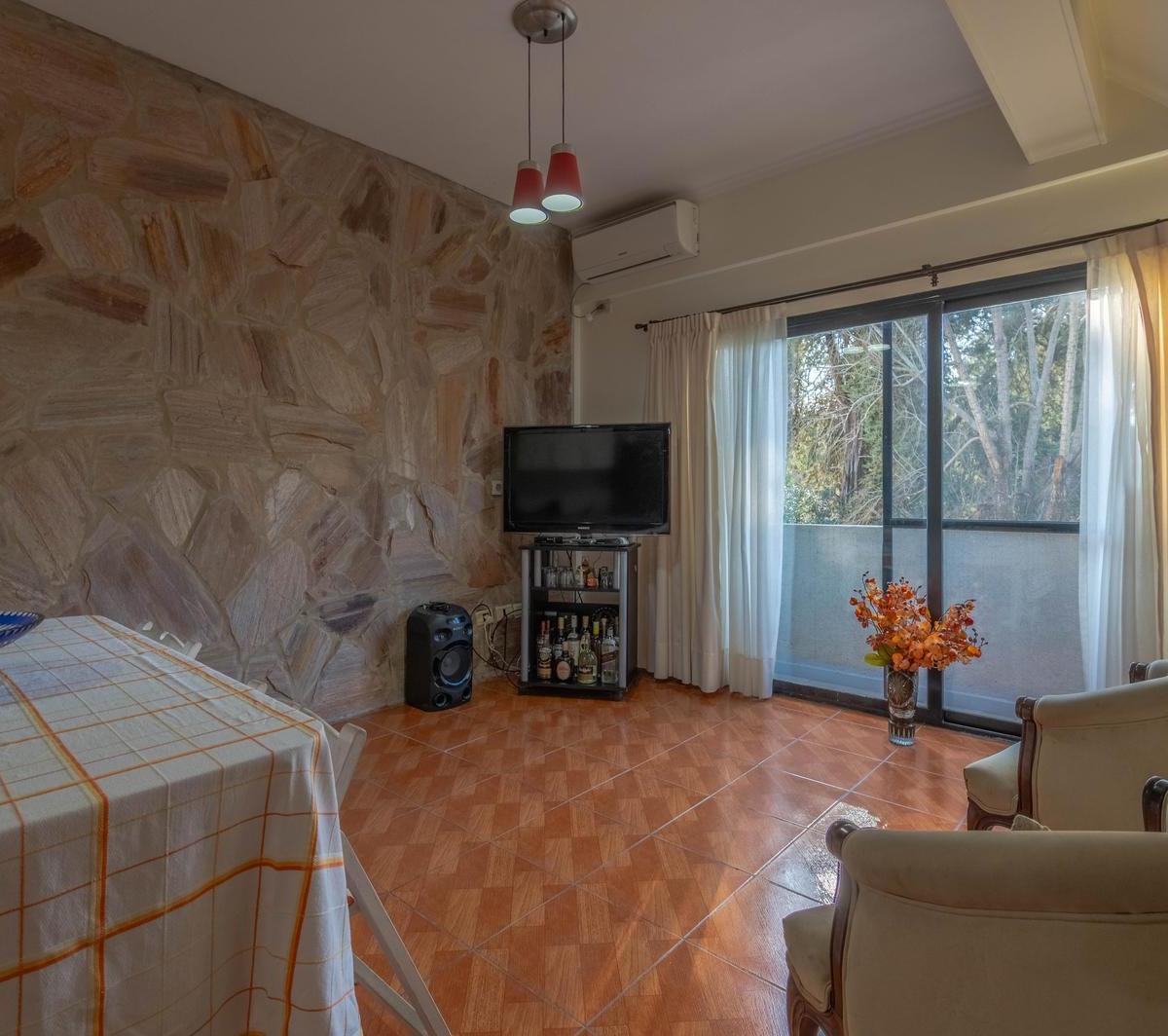 Venta departamento dos ambientes, con terraza y cochera | Apto credito