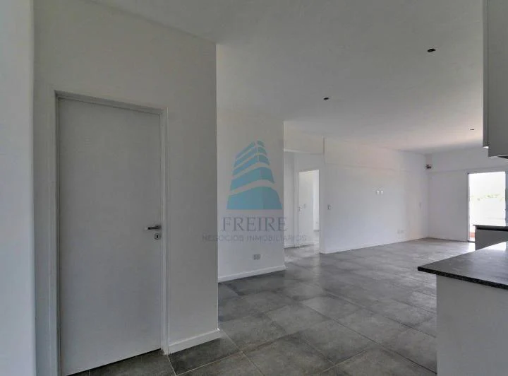 Venta departamento tres ambientes, balcón con parrilla | Condominio El Reparo, km 51 Pilar 5