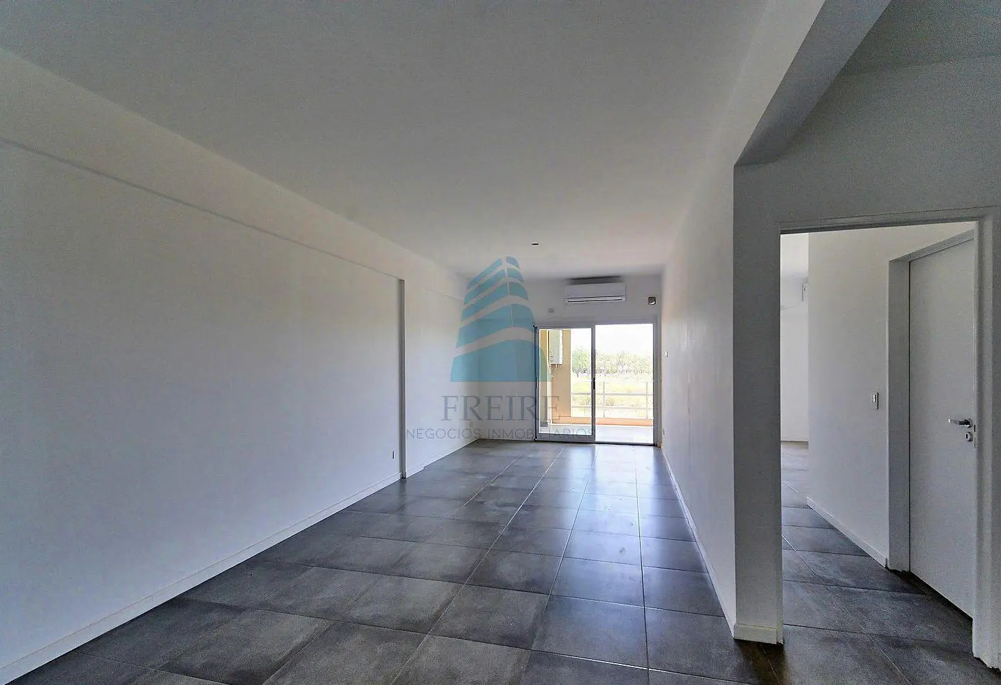 Venta departamento dos ambientes, balcón con parrilla | Condominio El Reparo, km 51 Pilar 3