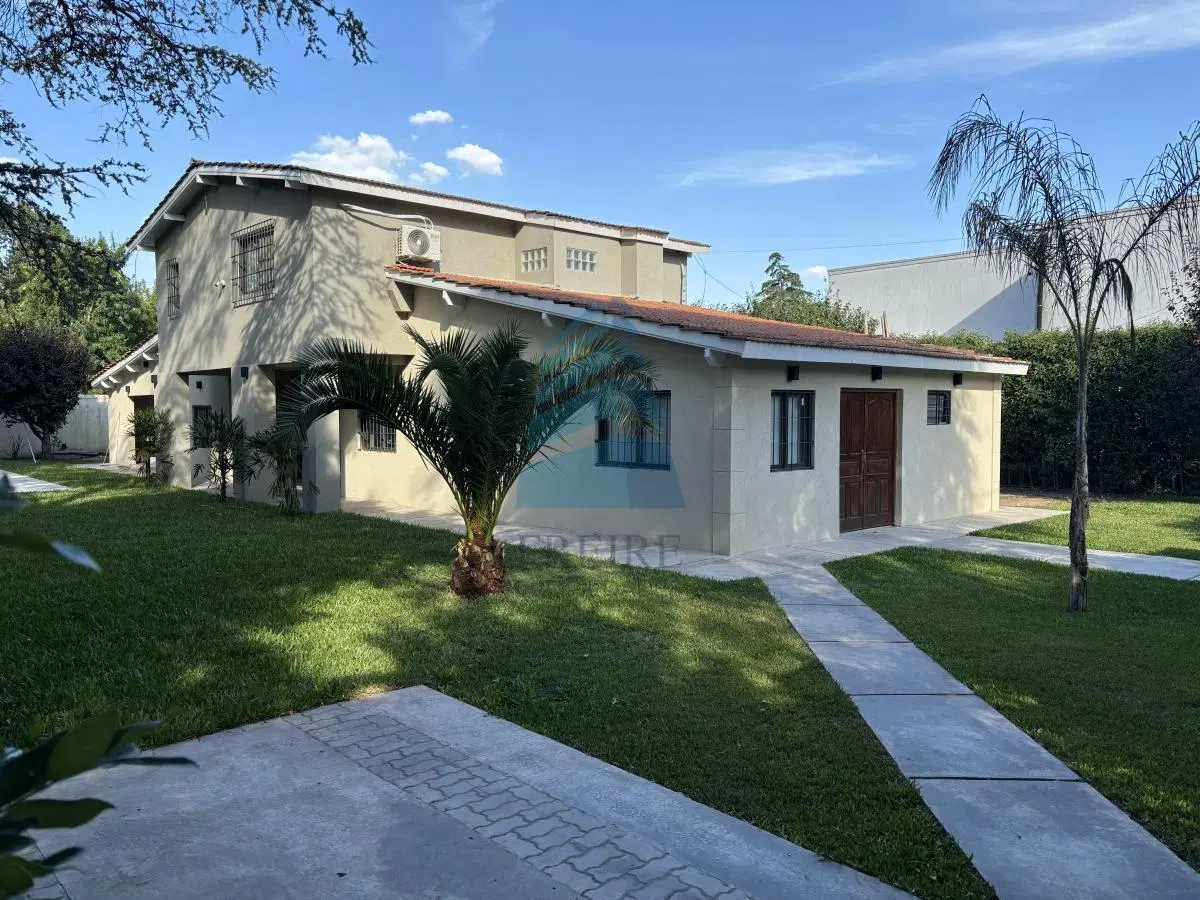 VENTA Casa con Pileta, Quincho y Departamento - Los Mirasoles, Pilar - km50 1