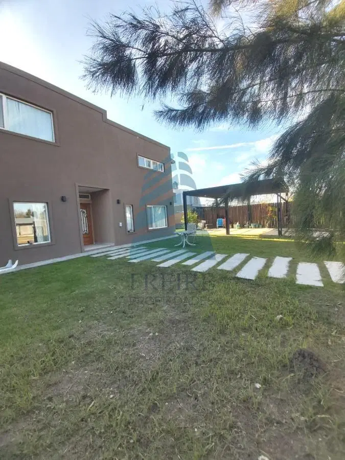 ALQUILER Casa de 3 ambientes en Barrio Carabassa, Pilar 4