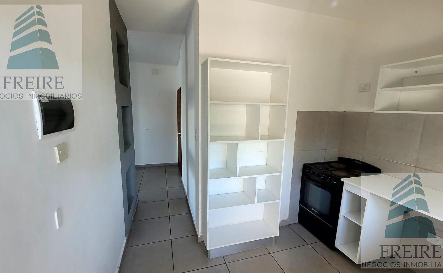 Foto de DEPARTAMENTO DE 3 AMBIENTES, con COCHERA y BALCON TERRAZA, AV. TUCUMÁN, imagen 5