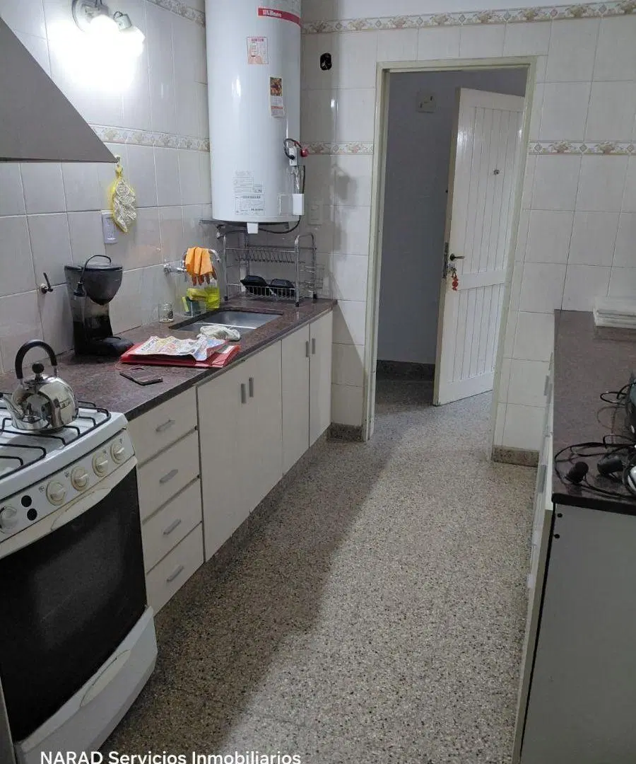 Casa en planta baja en alquiler con 3 habitaciones en Mercantil 3