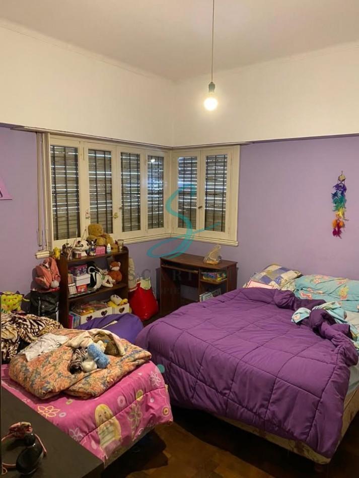 Foto de Casa de 3 ambientes con patio y jardin, en venta. Mar del Plata, imagen 3