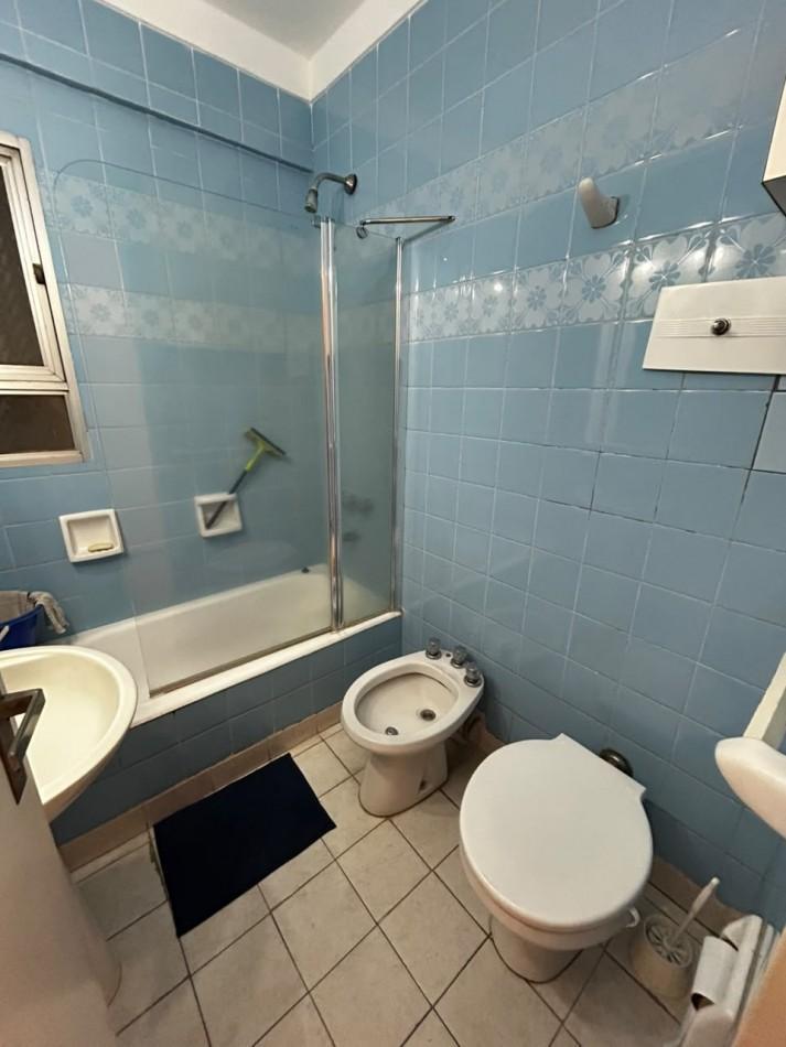 Foto de ¡Oportunidad! Departamento de 1 ambiente, con balcon saliente. Plaza, imagen 5